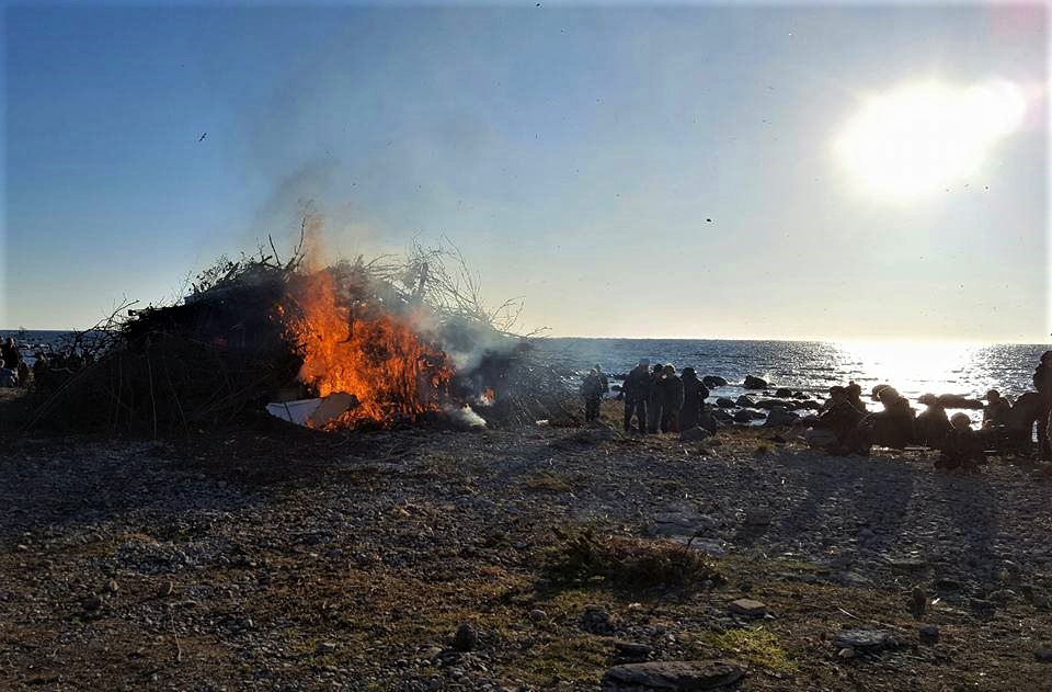 Valborgseld vid Flundreviken norr om Visby