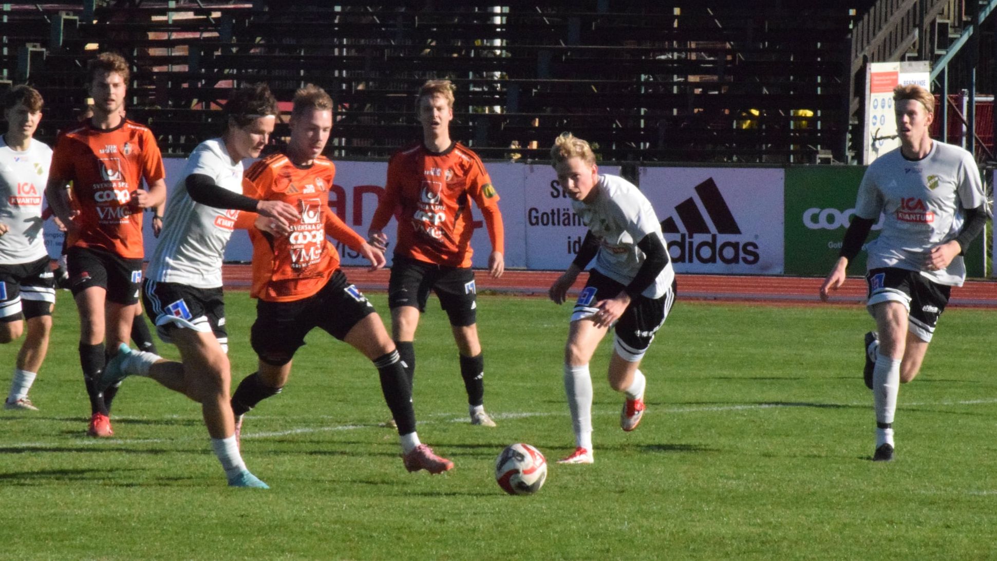 Verksamhetsbild omslag