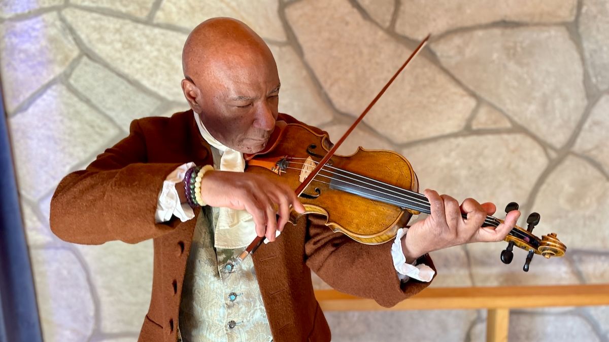 Emilio Estrada, violin. Zbigniew Jakubowski, gitarr
